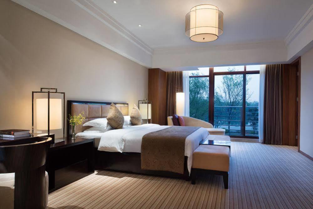 Jinling Riverside Hotel Nanking Buitenkant foto
